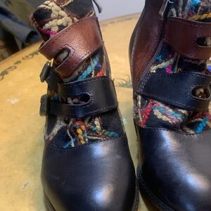Multicolor Leather Ankle Boots. Zippers on the side